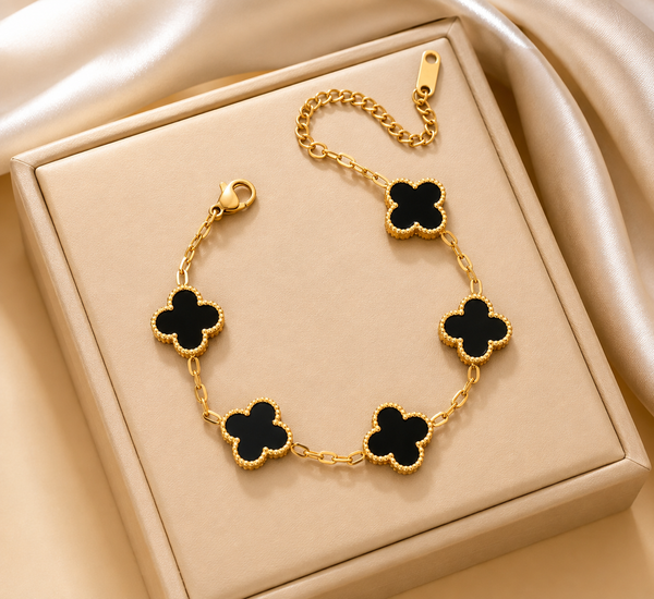Elegant Black Clover Chain Bracelet